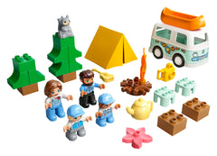 LEGO® DUPLO® Town Aventură cu rulota de vacanță a familiei 10946