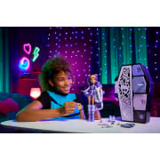 Mattel Monster High: Secretele prietenilor Monster High, papusa Clawdeen Wolf HNF74