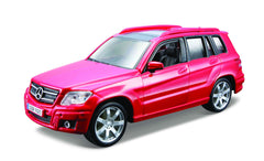 Macheta masinuta Bburago 1:32 Mercedes Benz GLK Class Rosu 43100-43016
