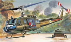 MACHETA ITALERI ELICOPTER UH-1D SLICK SCARA 1:72 IT1247S