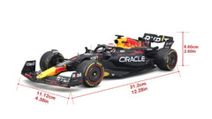 Macheta masinuta Bburago 1/18 Oracle Red Bull Racing sofer Max Verstappen cu casca BB18003/1