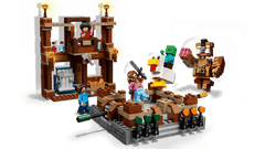 LEGO® Minecraft™ - Ring de lupta la conacul din padure 21272, 491 piese