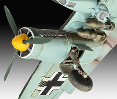 Model aeronautic Junkers Ju88 A-1 Battle of Britain Revell, detalii cockpit, dimensiuni 384x365mm, blister 64972