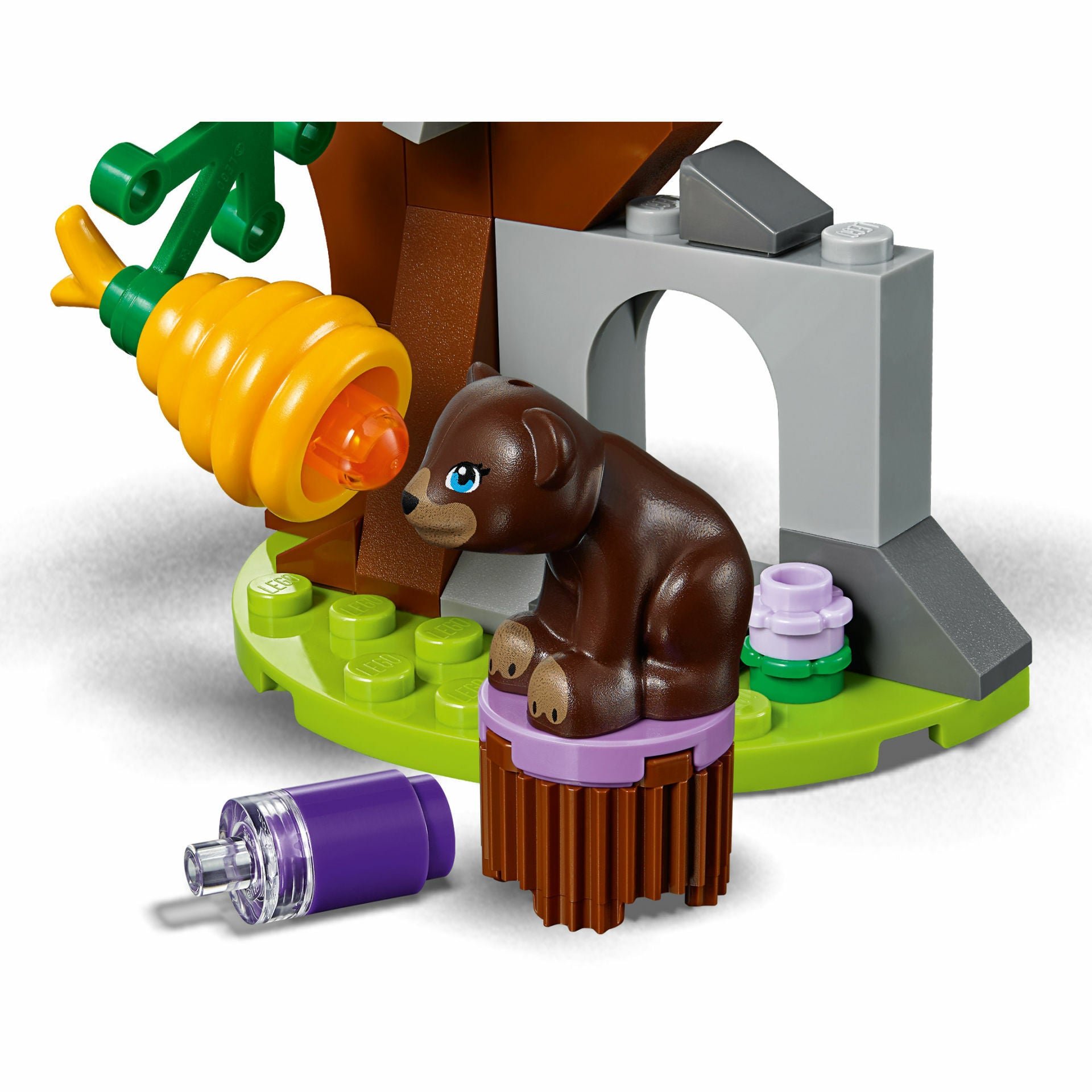 LEGO® Friends - Aventura din padure a Miei 41363