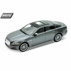 Macheta Auto Welly 1:24 Jaguar XJ