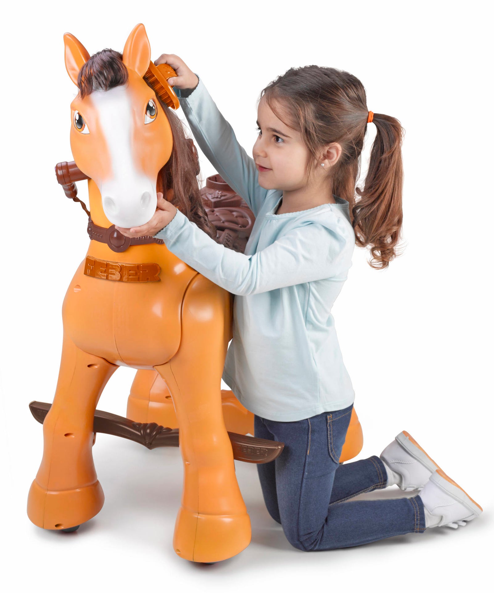 Ride-on Calutul meu salbatic, cu acumulator 12 V, Feber, 12000