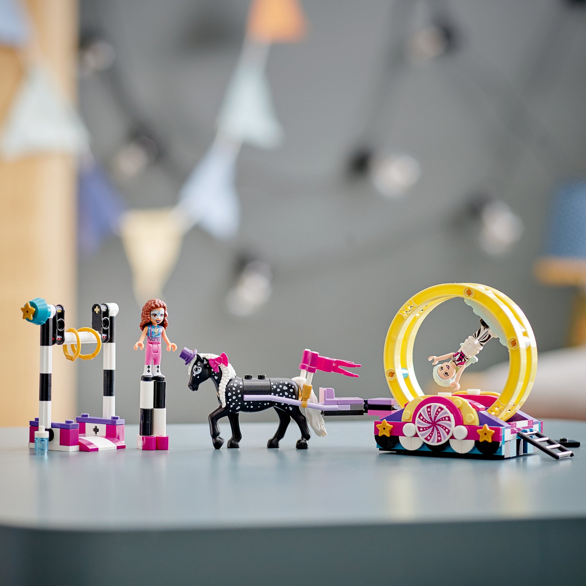 LEGO® Friends Acrobații magice 41686