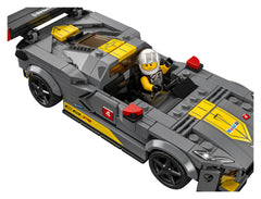 LEGO® Speed Champions Mașină de curse Chevrolet Corvette C8.R și 1968 Chevrolet Corvette, 76903