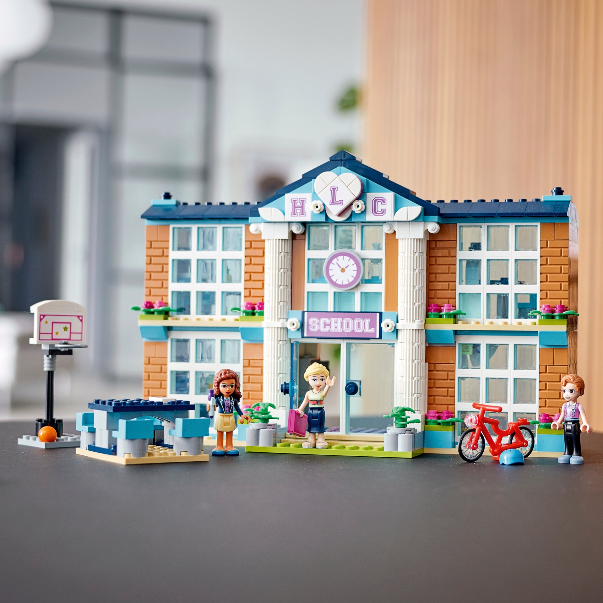 LEGO Friends Școala orașului Heartlake 41682