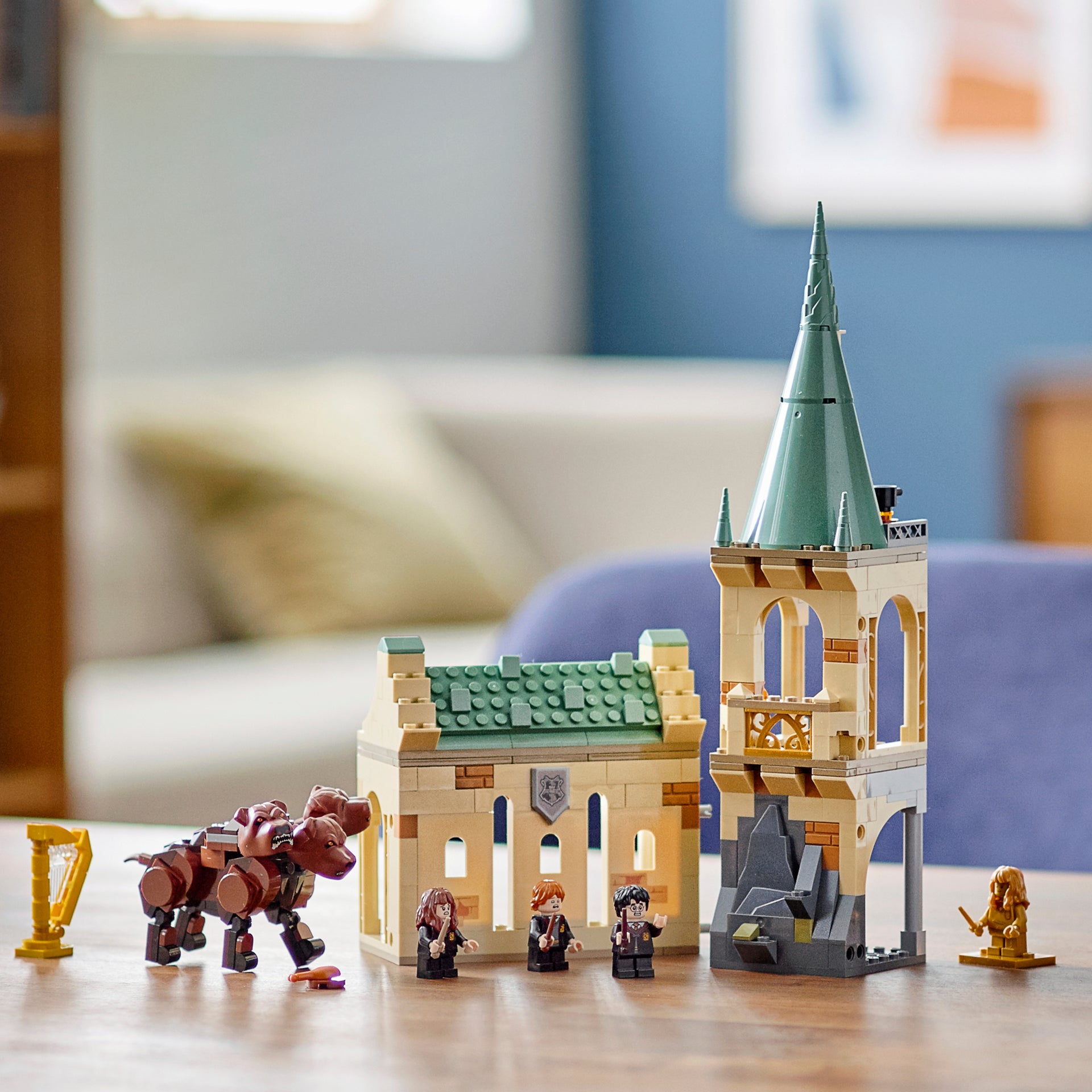 LEGO® Harry Potter™ Hogwarts™: Întâlnirea cu Fluffy 76387