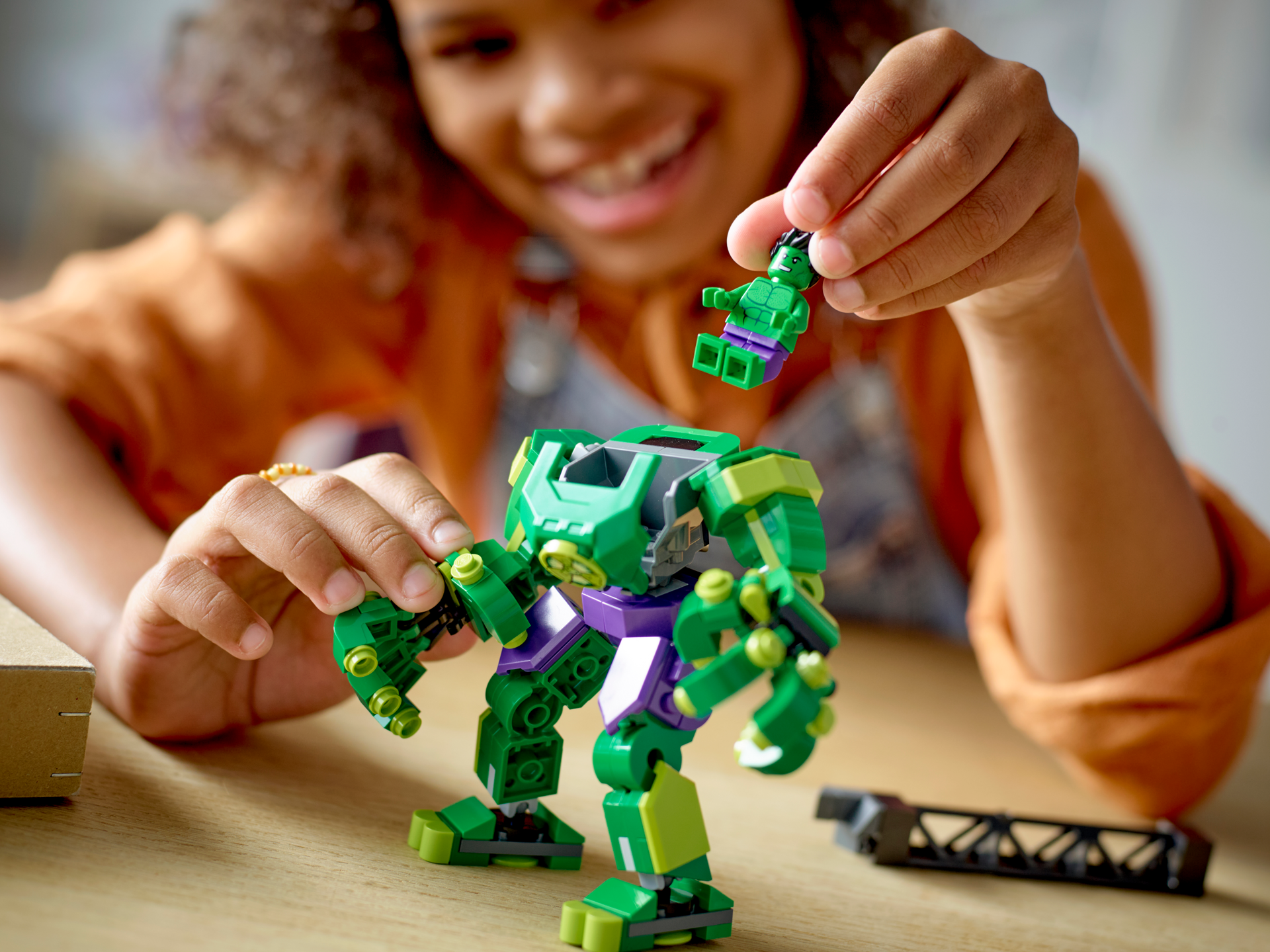 LEGO® Super Heroes - Armura de robot a lui Hulk 76241, 138 piese