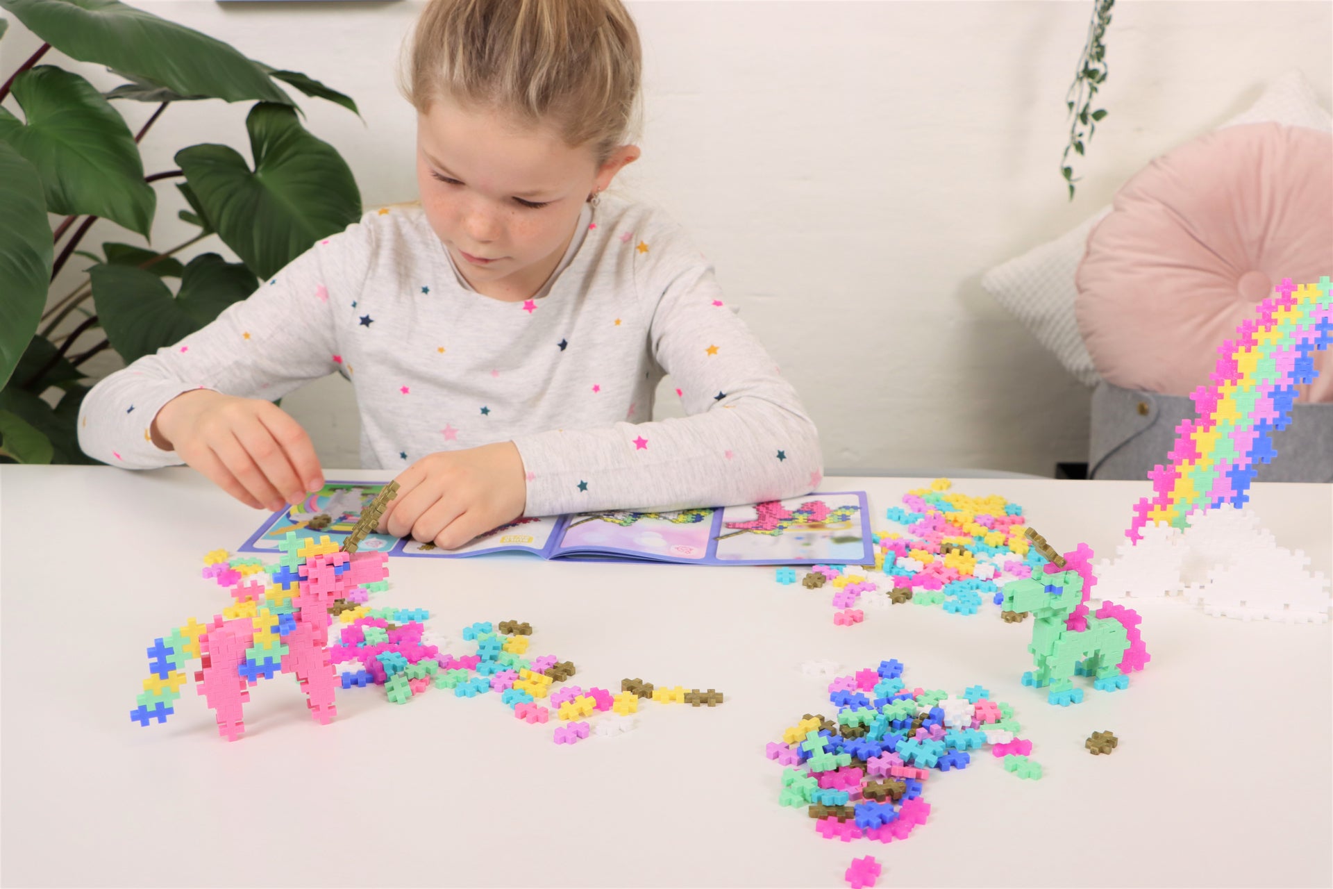 Puzzle Plus Plus Invata sa construiesti Unicorn 275 piese 3908