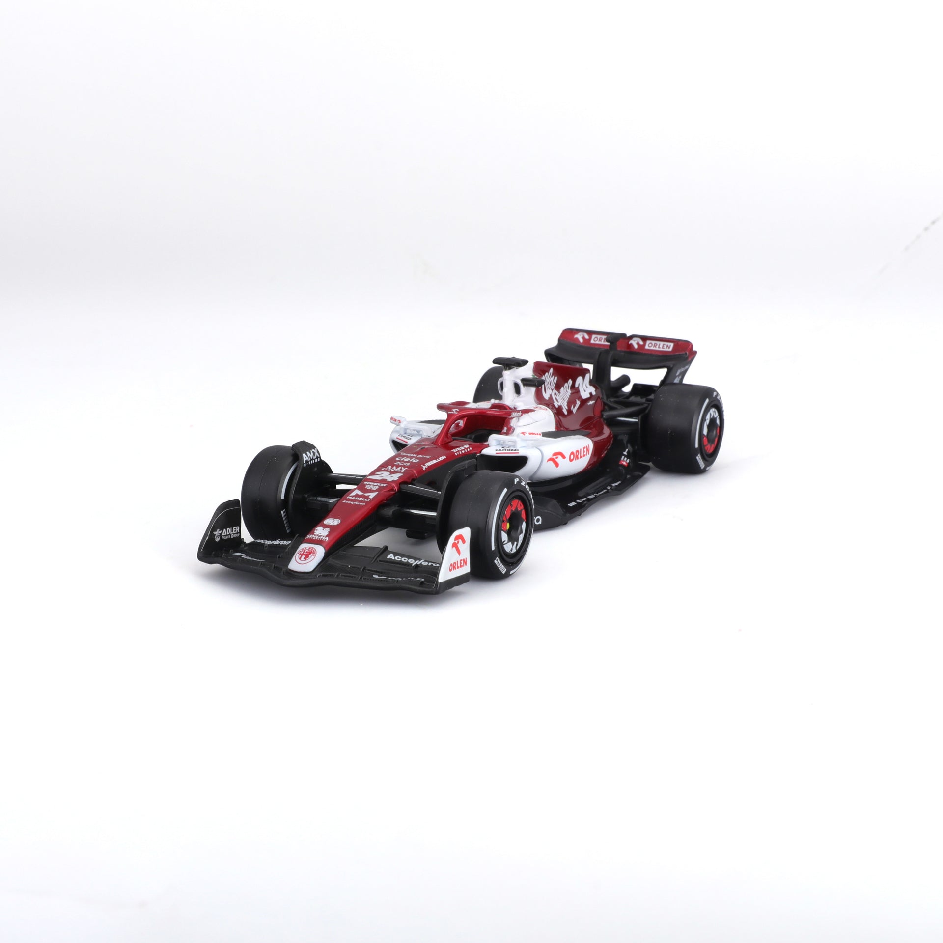 Macheta masinuta Bburago 1:43 F1  Alfa Romeo C42 Orlen  Zhou Guanyu #24, 18-38167-38067