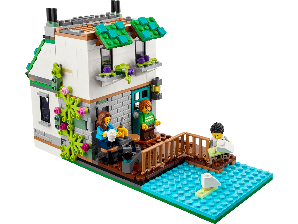 LEGO® Creator 3 in 1 - Casa primitoare 31139, 808 piese