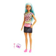 Papusa Barbie, Career Makeup Artist, inalta, par albastru, accesorii machiaj, 30 cm