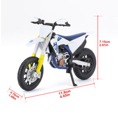 Macheta Motocicleta Bburago 1:18 Husqvarna FS 450 Supermoto Alb, BB51030-51087