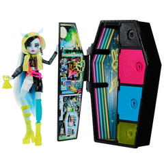 Papusa Monster High Skulltimate Secrets Neon Frights Frankie - Secrete in Dulap, MTHNF79