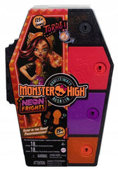 Papusa Monster High Skulltimate Secrets Neon Frights Toralei - Secrete in Dulap, MTHNF80