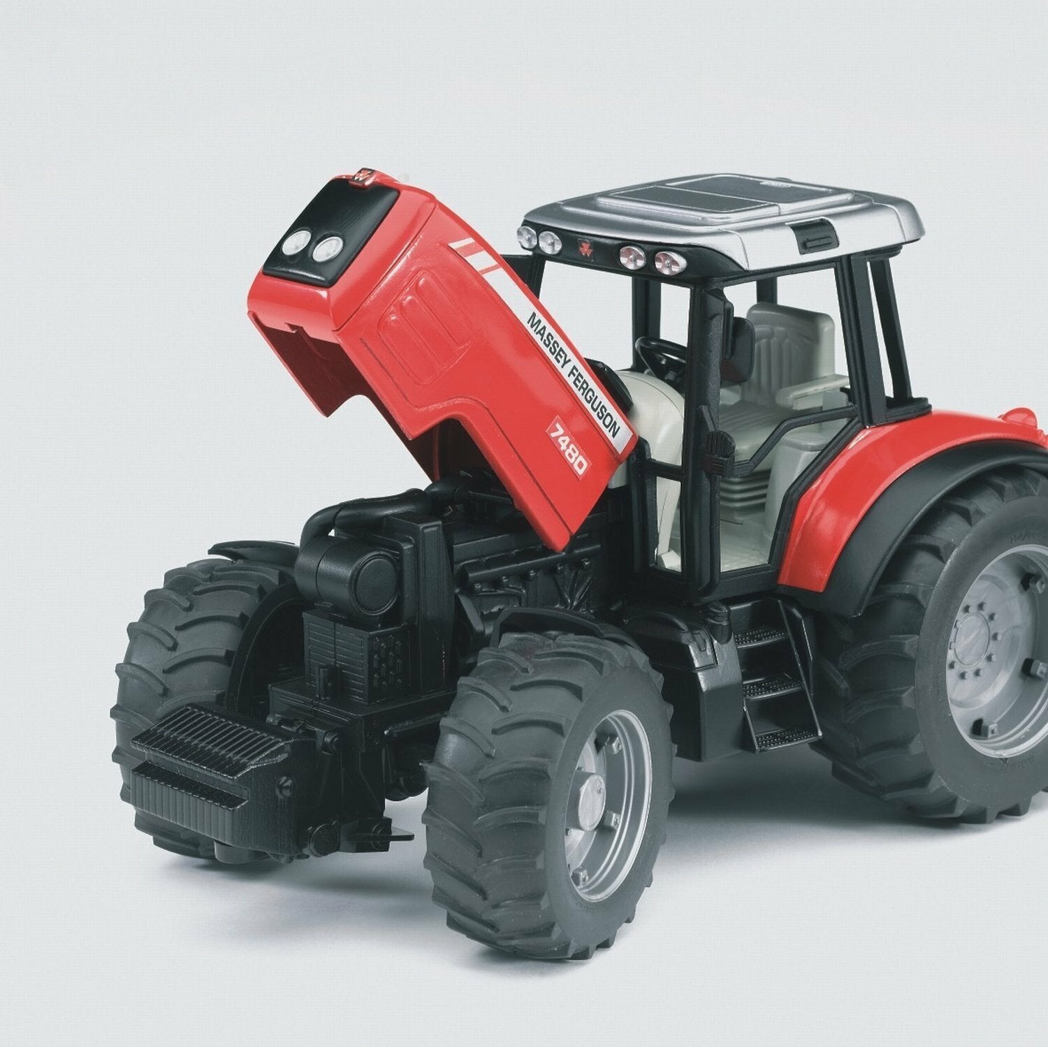 Tractor Bruder1:16 Massey Ferguson, BR02045