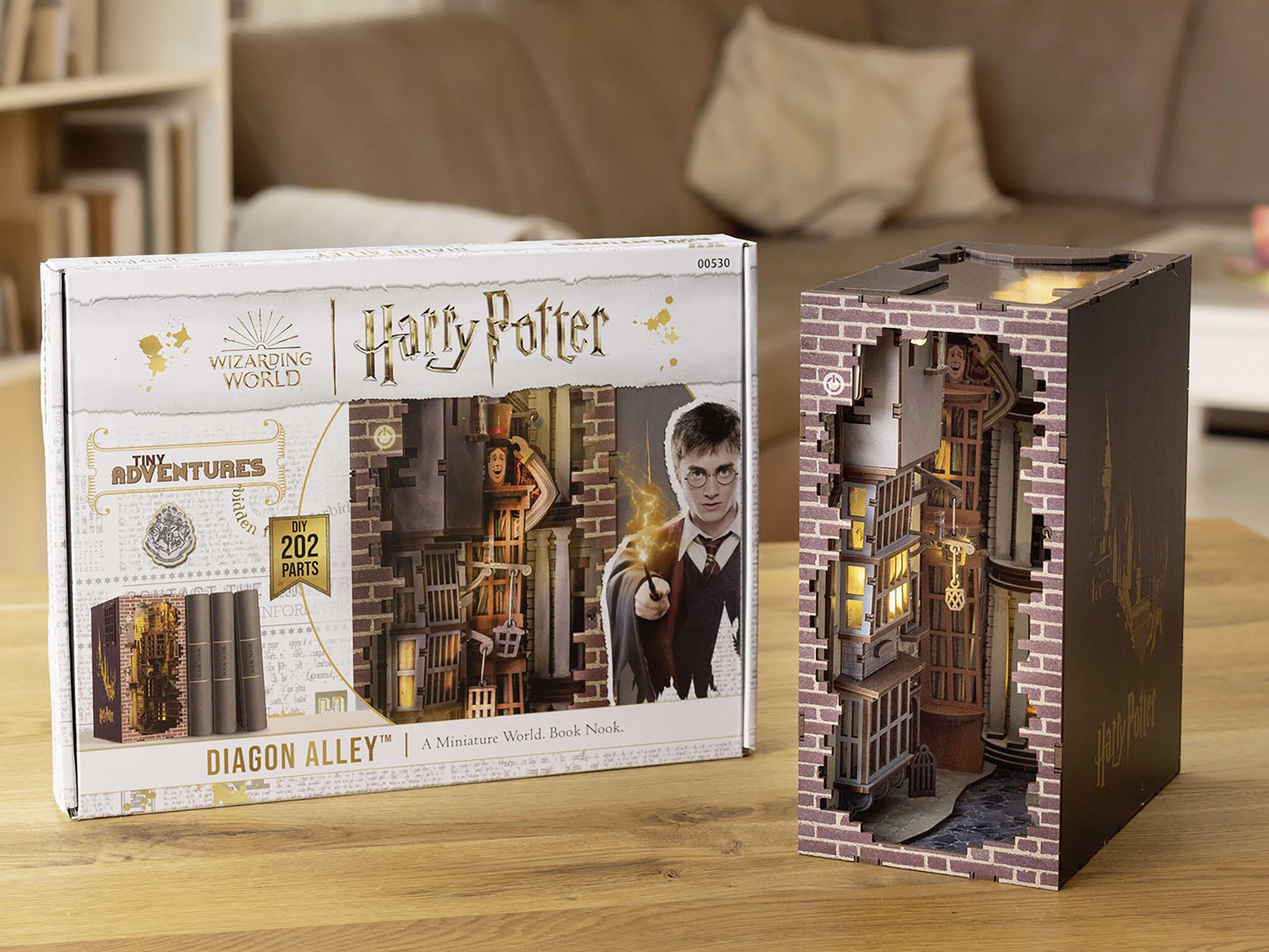 Revell Lumi Miniaturale Realizate Manual Pentru Asamblare Diagon Alley - Harry Potter: Tiny Adventures Rev00530