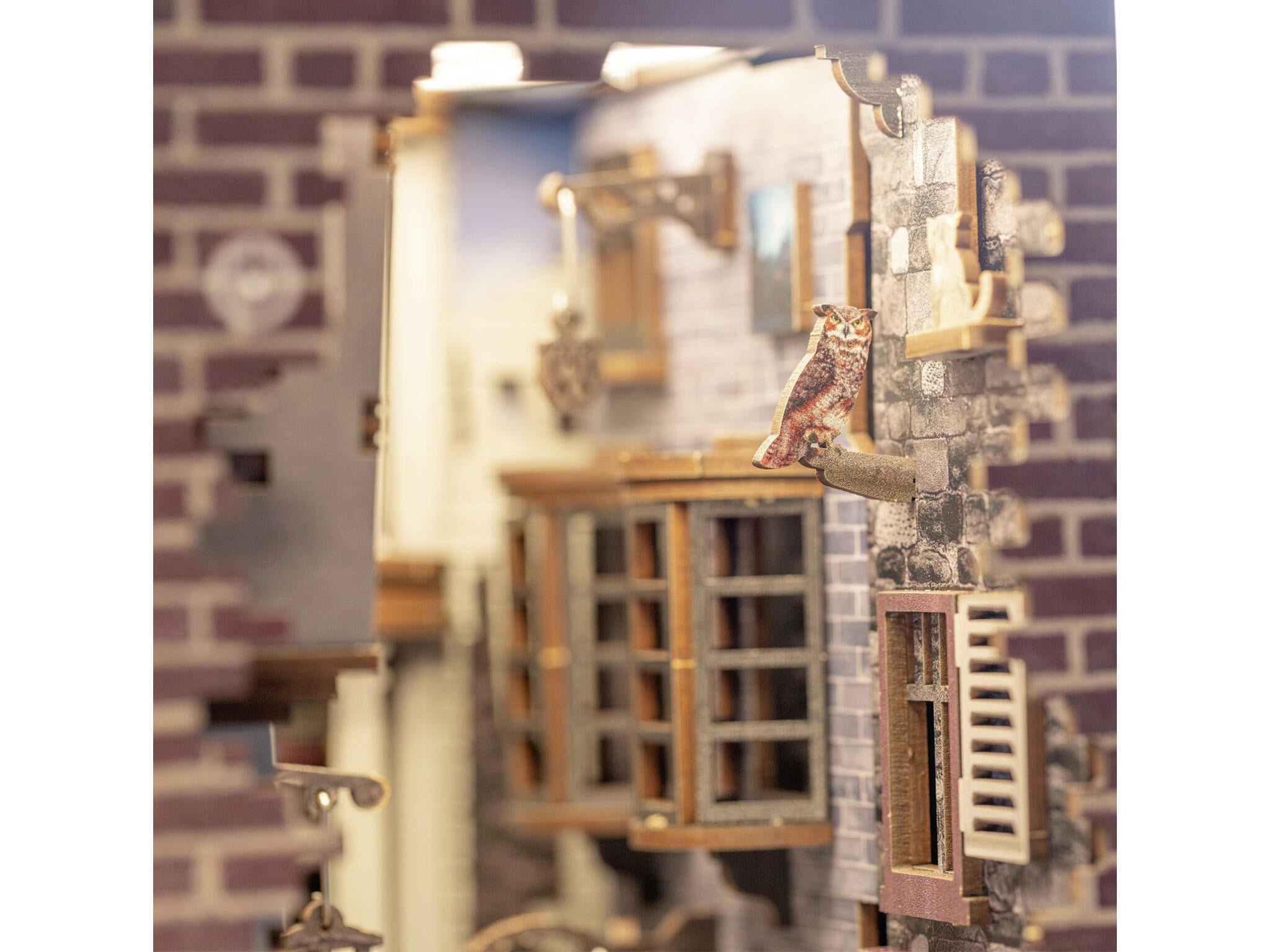Revell Lumi Miniaturale Realizate Manual Pentru Asamblare Diagon Alley - Harry Potter: Tiny Adventures Rev00530