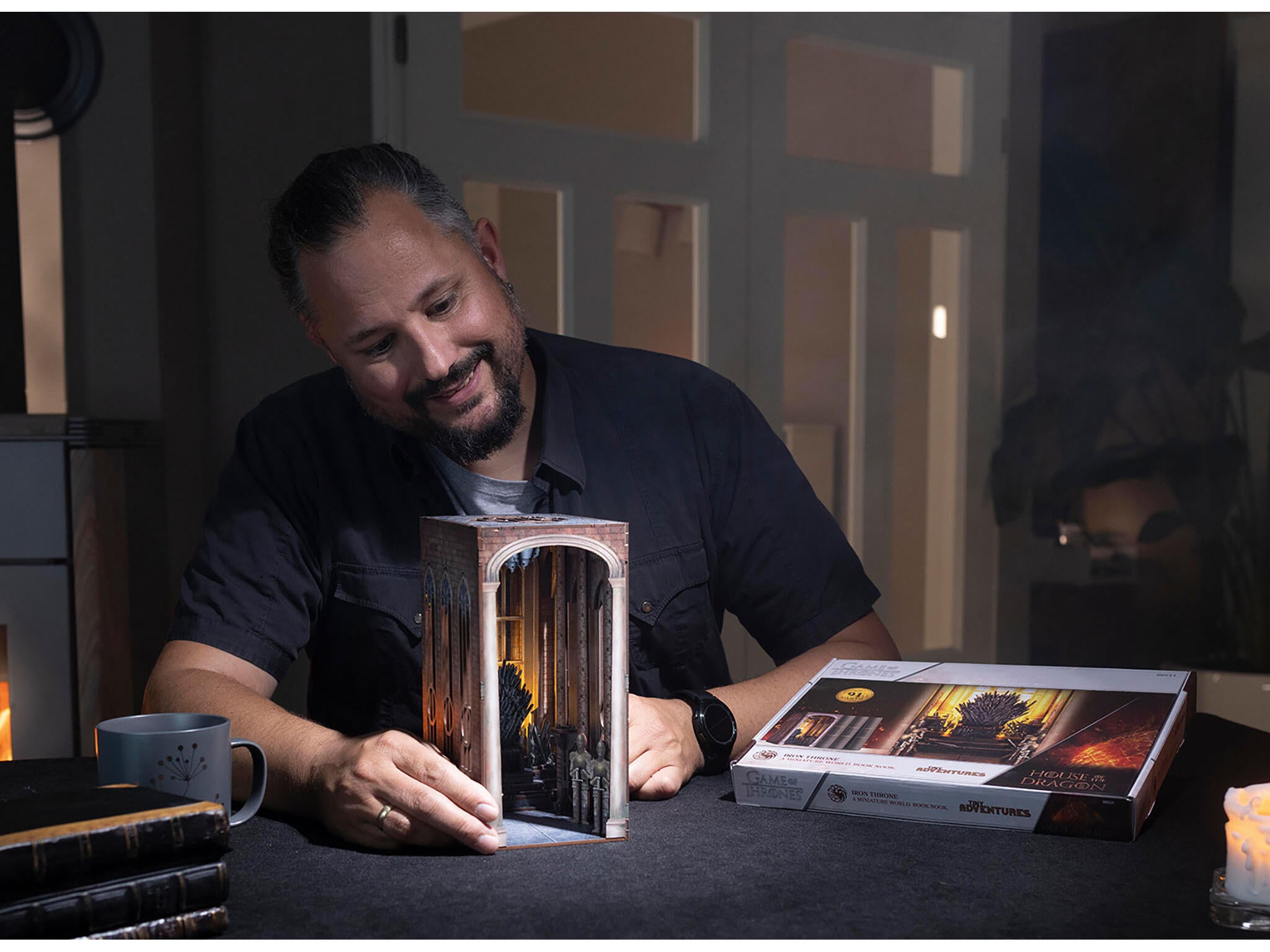Revell Lumi Miniaturale Realizate Manual Pentru Asamblare Iron Throne - House Of The Dragon: Tiny Adventures Rev00531