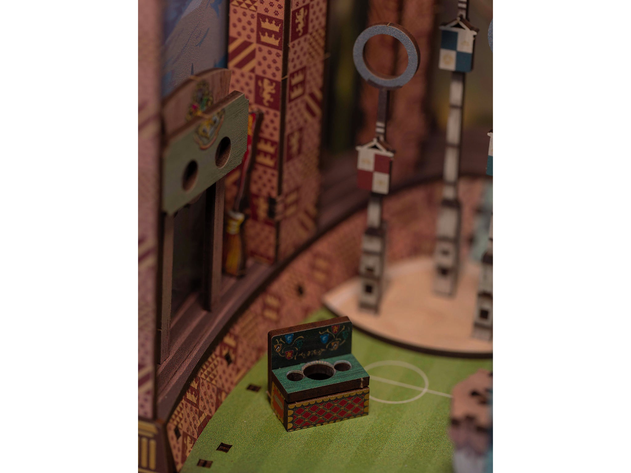 Revell Lumi Miniaturale Realizate Manual Pentru Asamblare Quidditch Field - Harry Potter: Tiny Adventures Rev00532