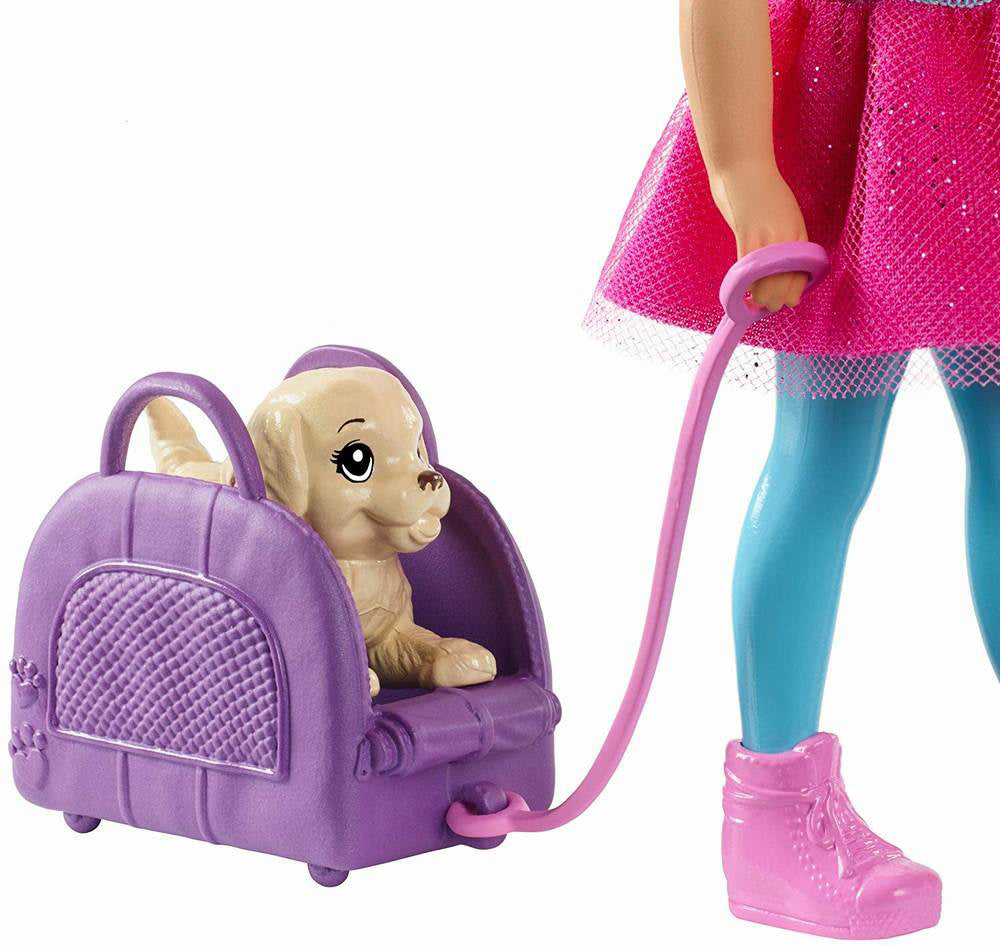 PAPUSICA  CHELSEA TRAVEL CU ACCESORII PENTRU CALATORII