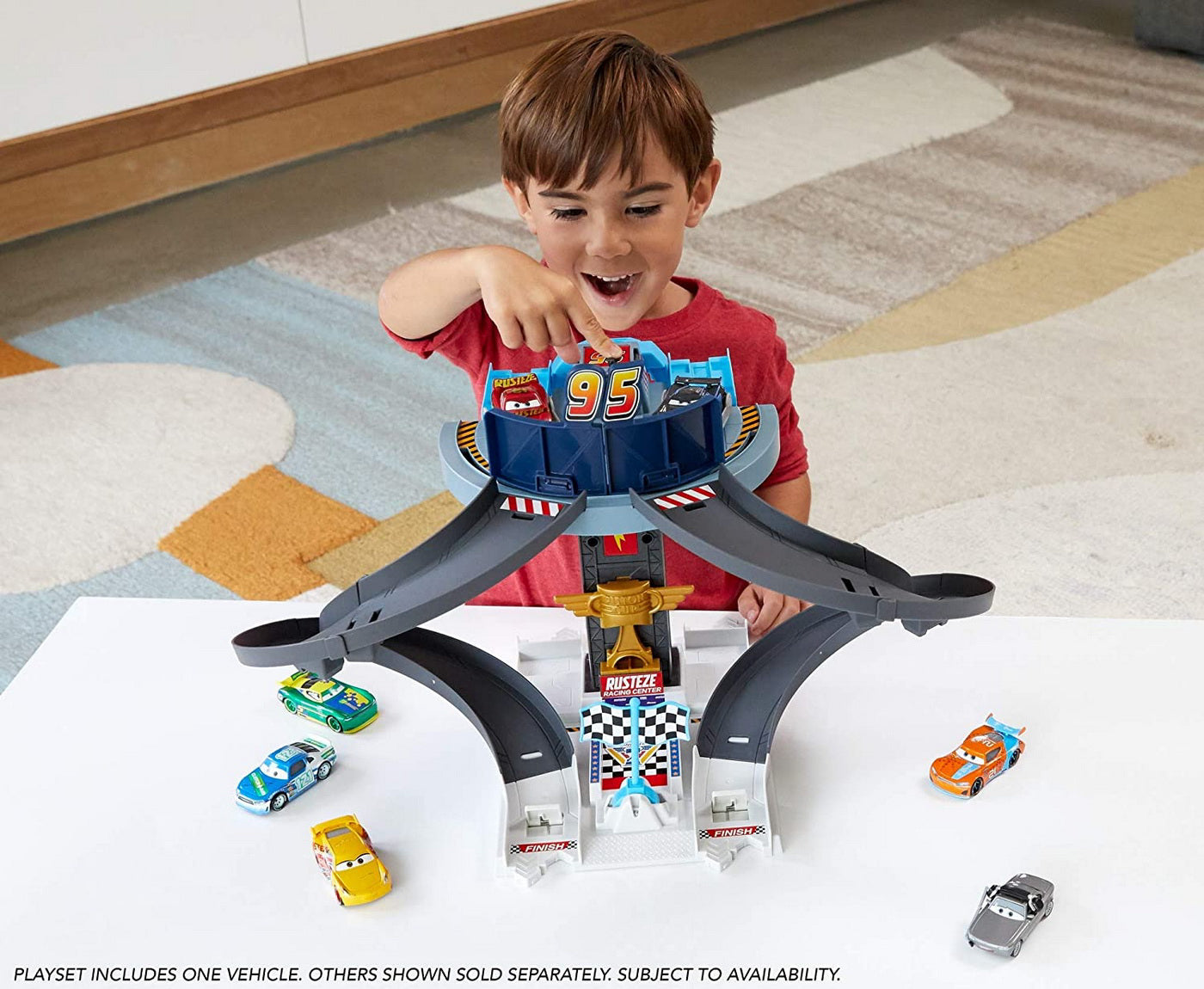 CARS TURNUL DE CURSE RUST-EZE