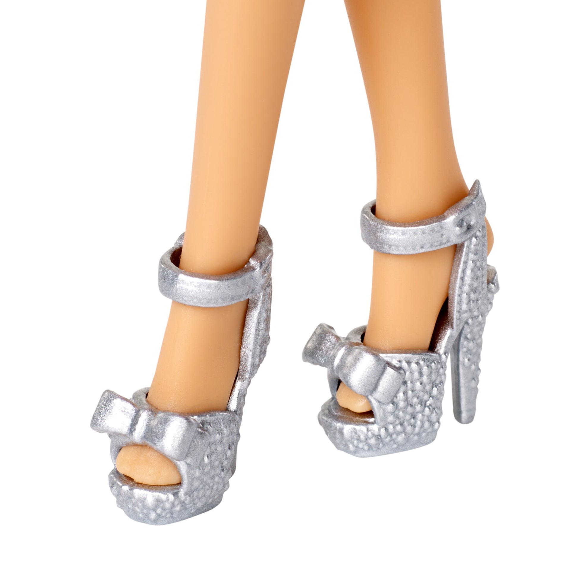 PAPUSA BARBIE LA MULTI ANI