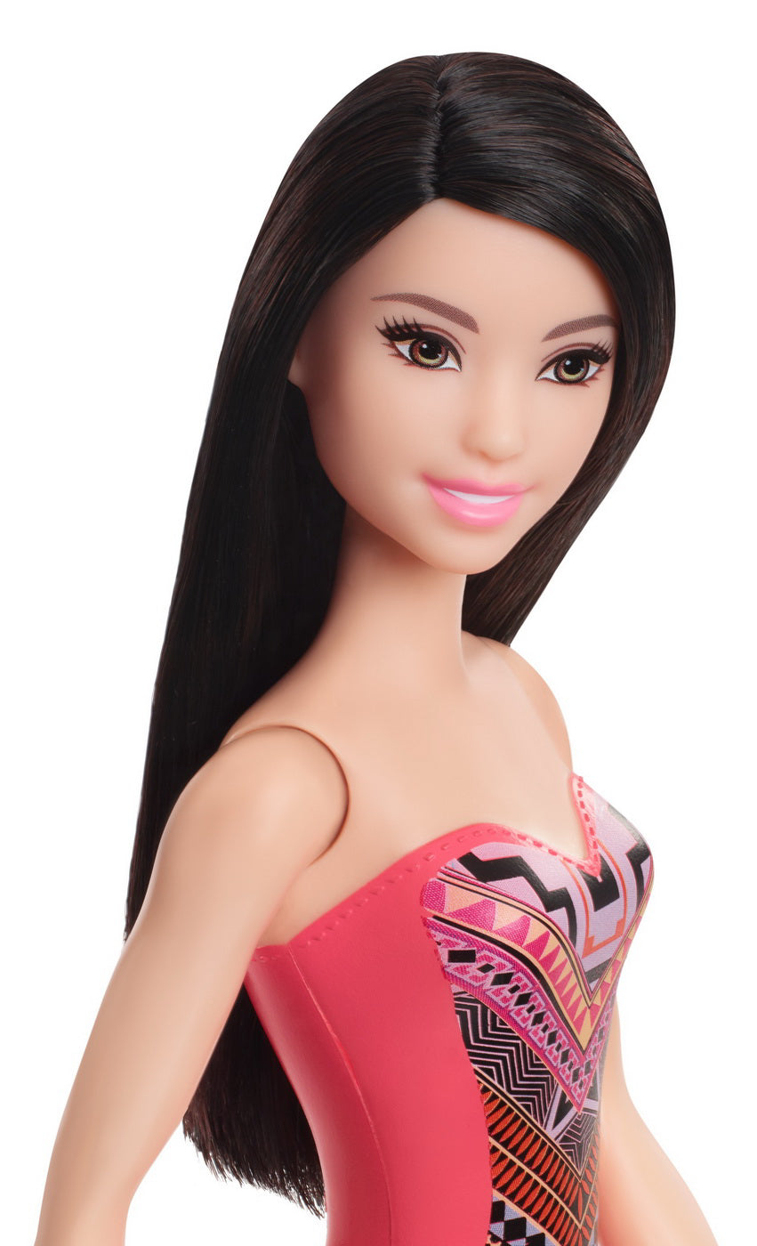 PAPUSA BARBIE BRUNETA CU COSTUM DE BAIE CU MODELE GEOMETRICE