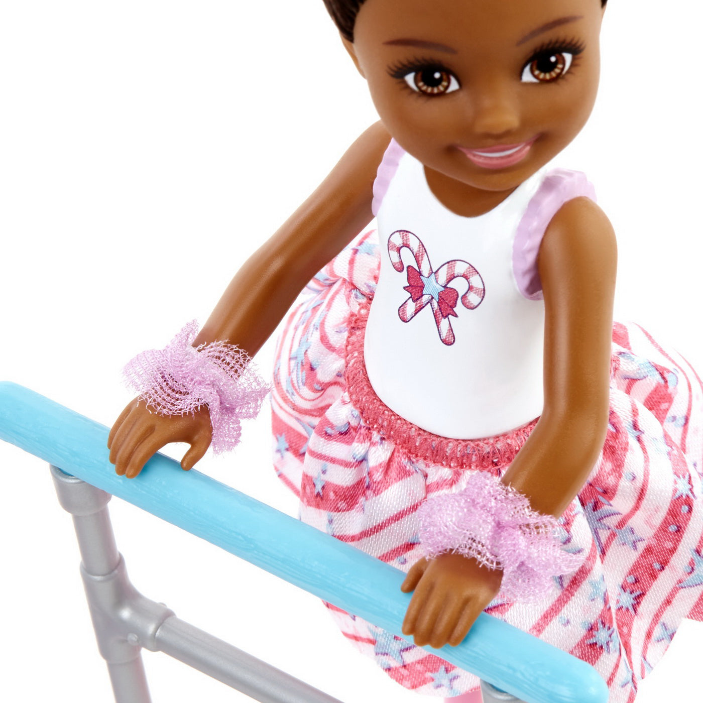 PAPUSA BARBIE CHELSEA BRUNETA SET DE JOACA SPARGATORUL DE NUCI