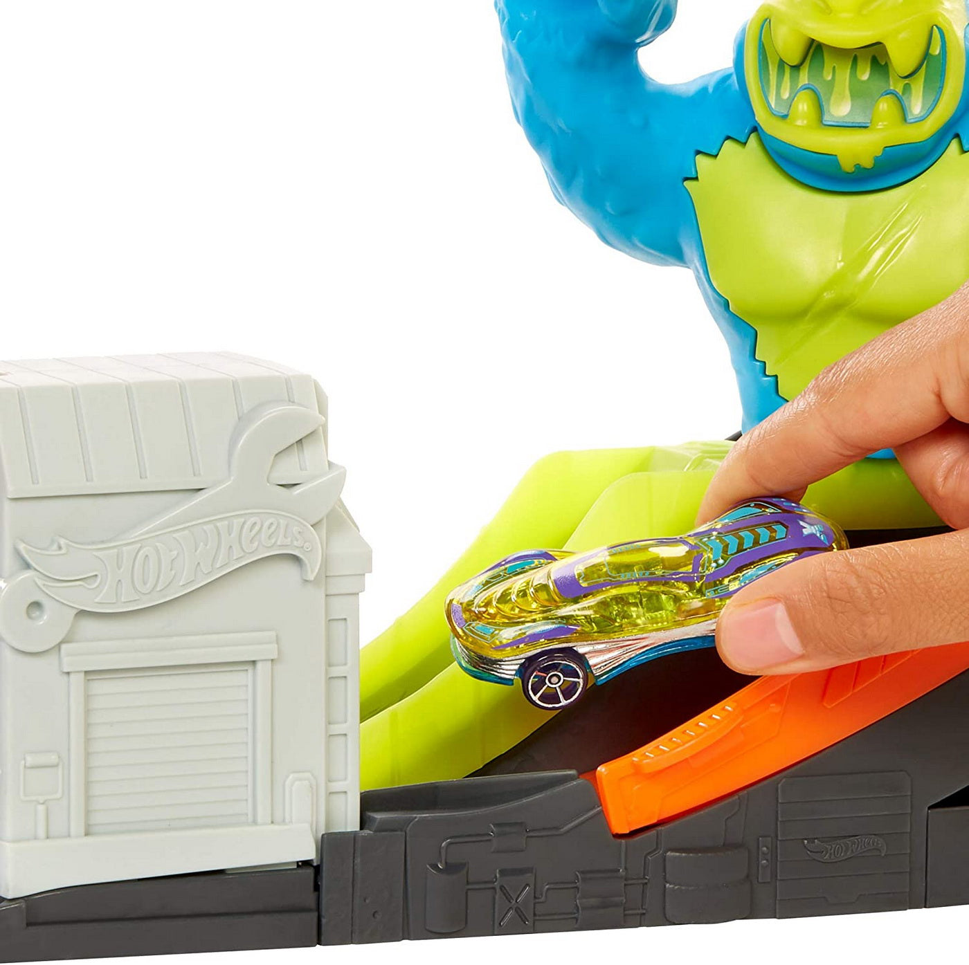 HOT WHEELS CITY CURSA CU OBSTACOL ATACUL GORILEI