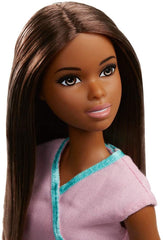 PAPUSA BARBIE ASISTENTA MEDICALA