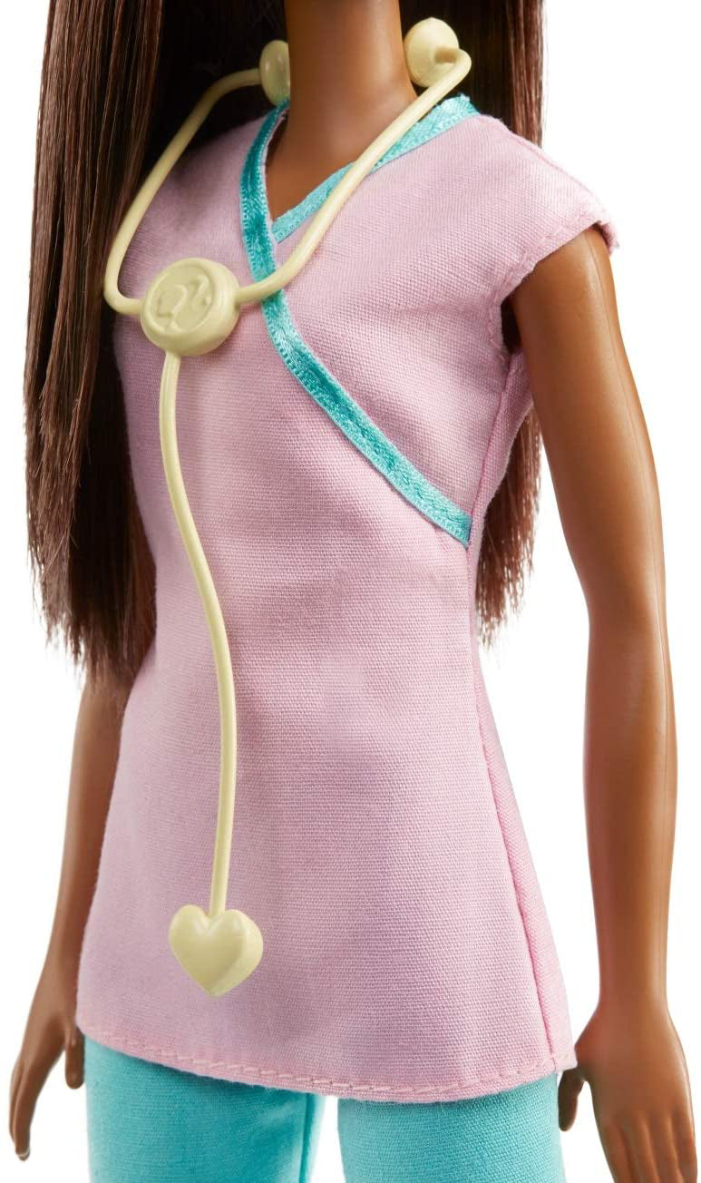 PAPUSA BARBIE ASISTENTA MEDICALA
