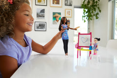 BARBIE CARIERE SET MOBILIER CU PAPUSA BRUNETA PROFESOARA DE PICTURA