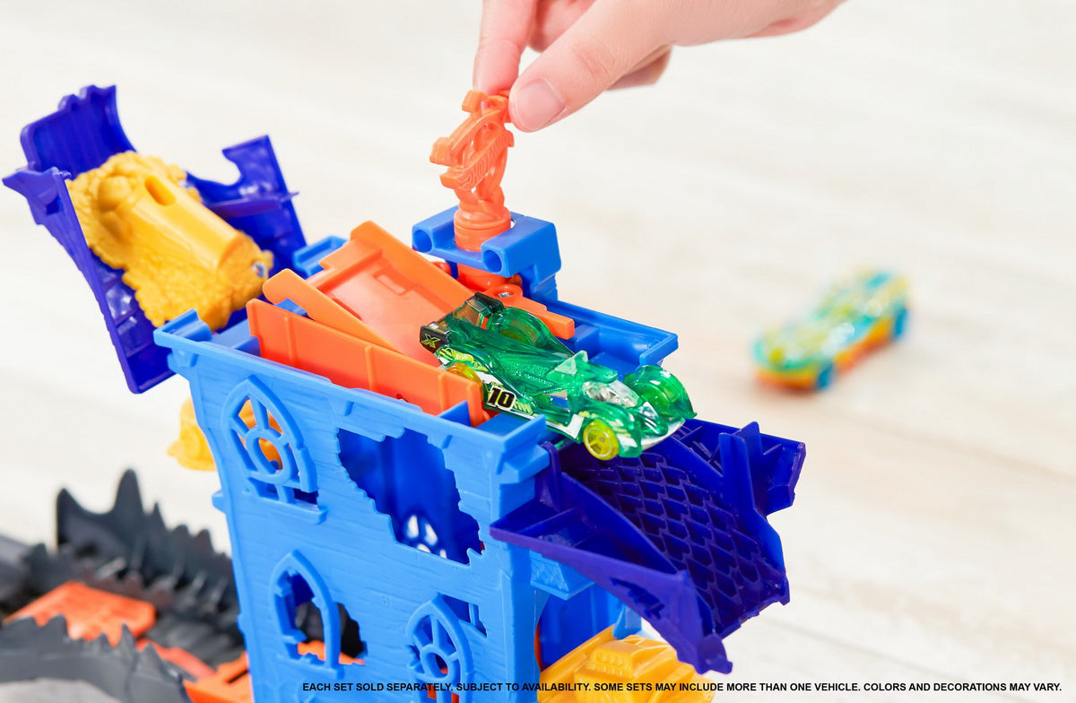 CITY CURSA CU OBSTACOL HOT WHEELS ATACUL CONACULUI CROCODILULUI