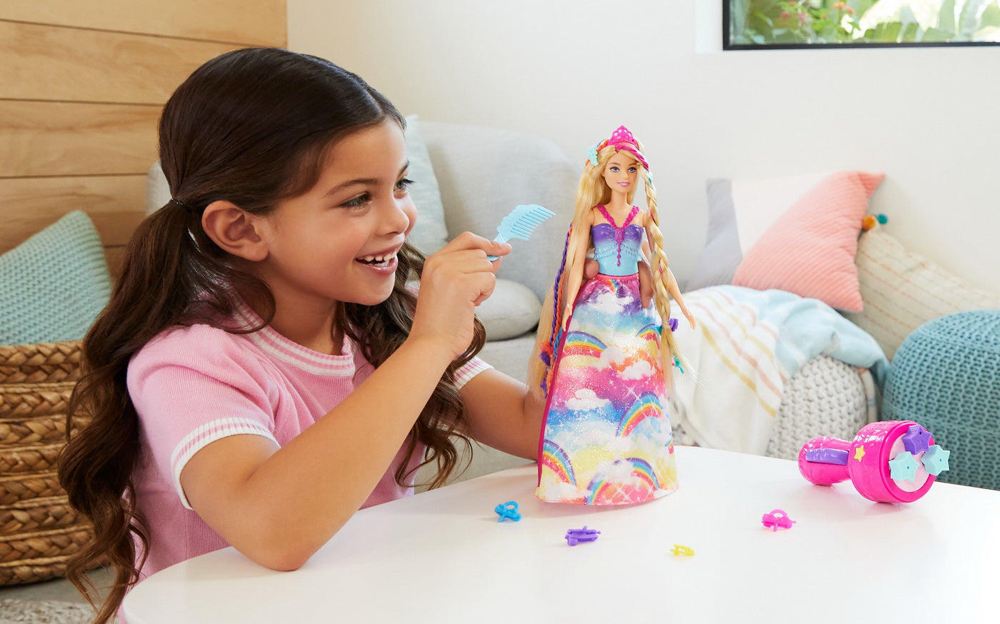 BARBIE PAPUSA BARBIE CU ACCESORII PENTRU IMPLETITURI