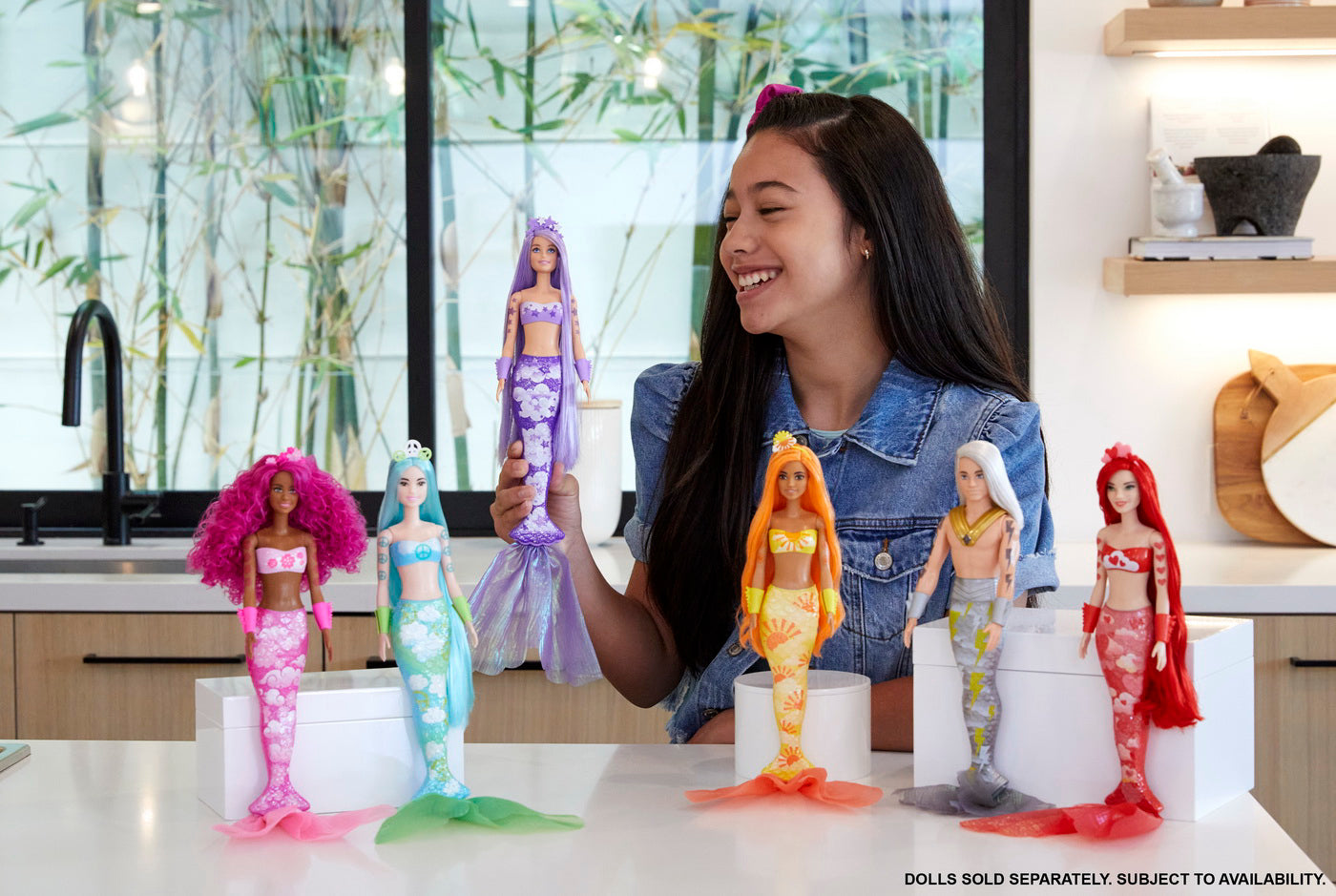 BARBIE PAPUSA DESCOPERA CULOAREA SIRENELE CURCUBEU