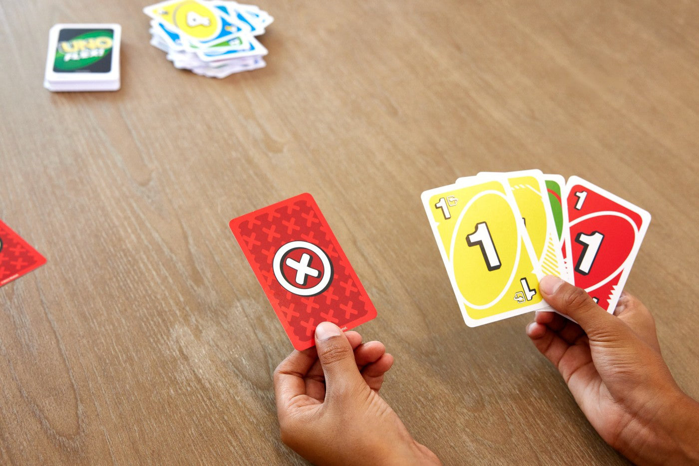 CARTI DE JOC UNO FLEX