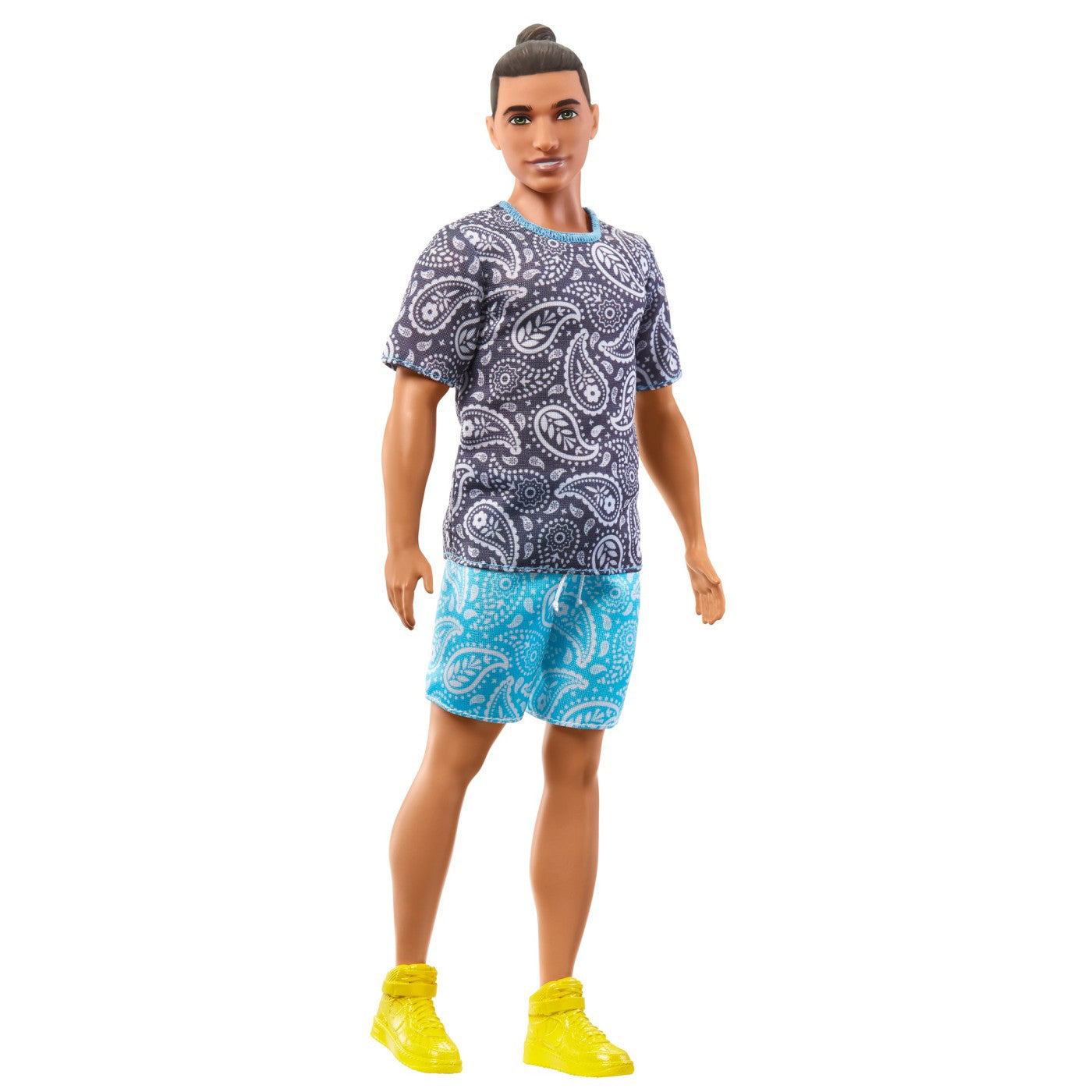 BARBIE PAPUSA BAIAT FASHIONISTAS SATEN CU TRICOU