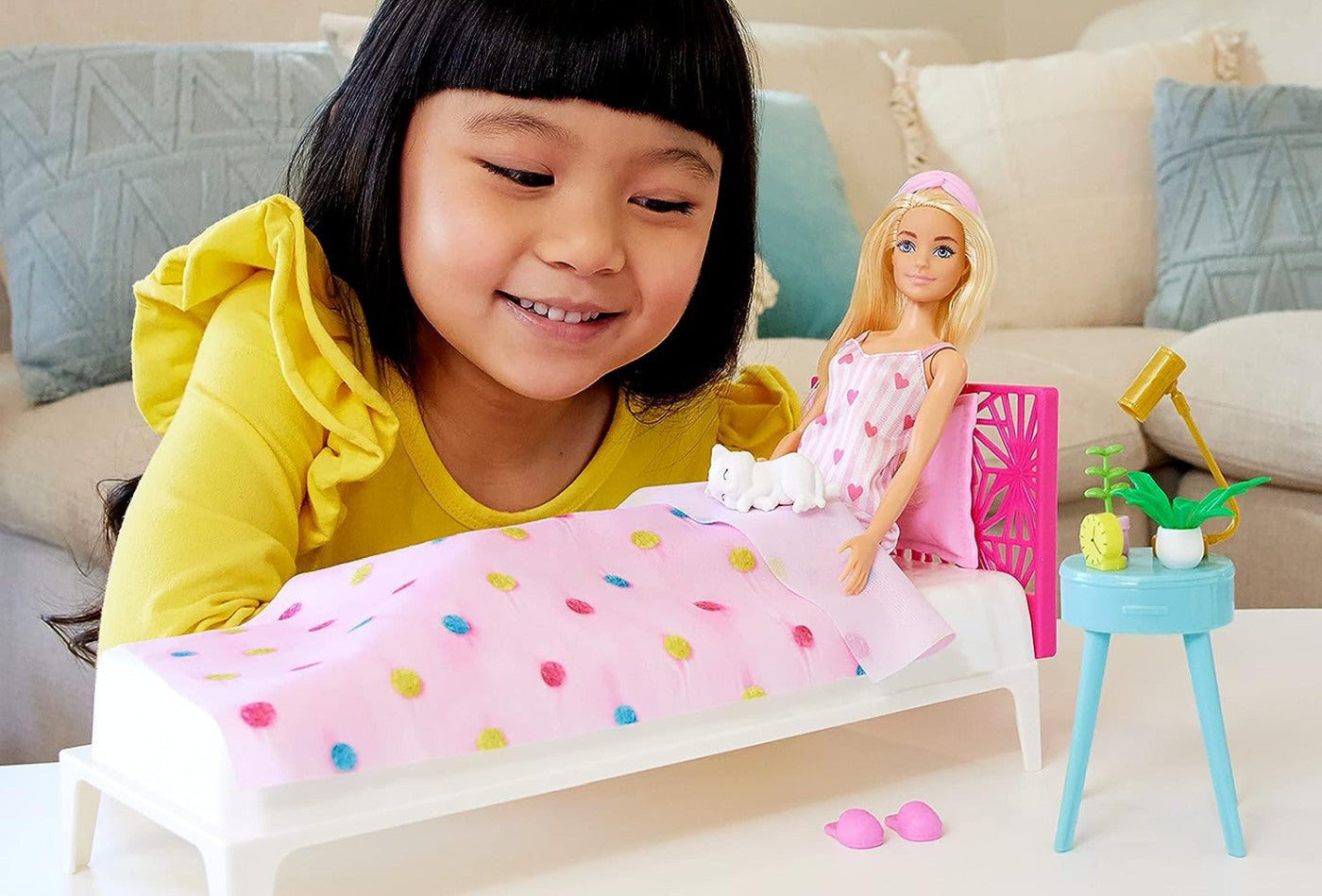 BARBIE SET PAPUSA BARBIE SI DORMITORUL LUI BARBIE