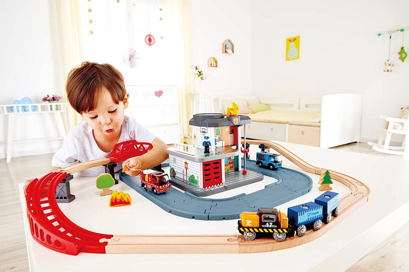 HAPE MASINA DE POMPIERI CU SIRENA