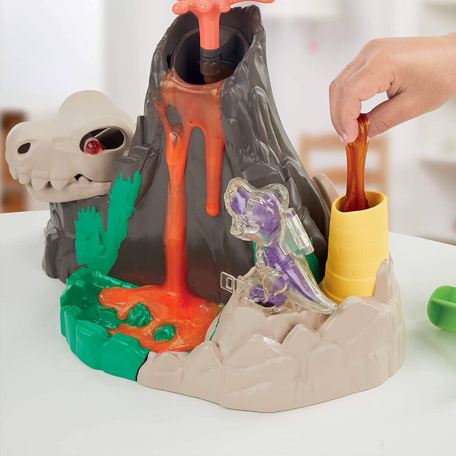 PLAYDOH LAVA BONES ISLAND - ECHIPA DINOZAURILOR