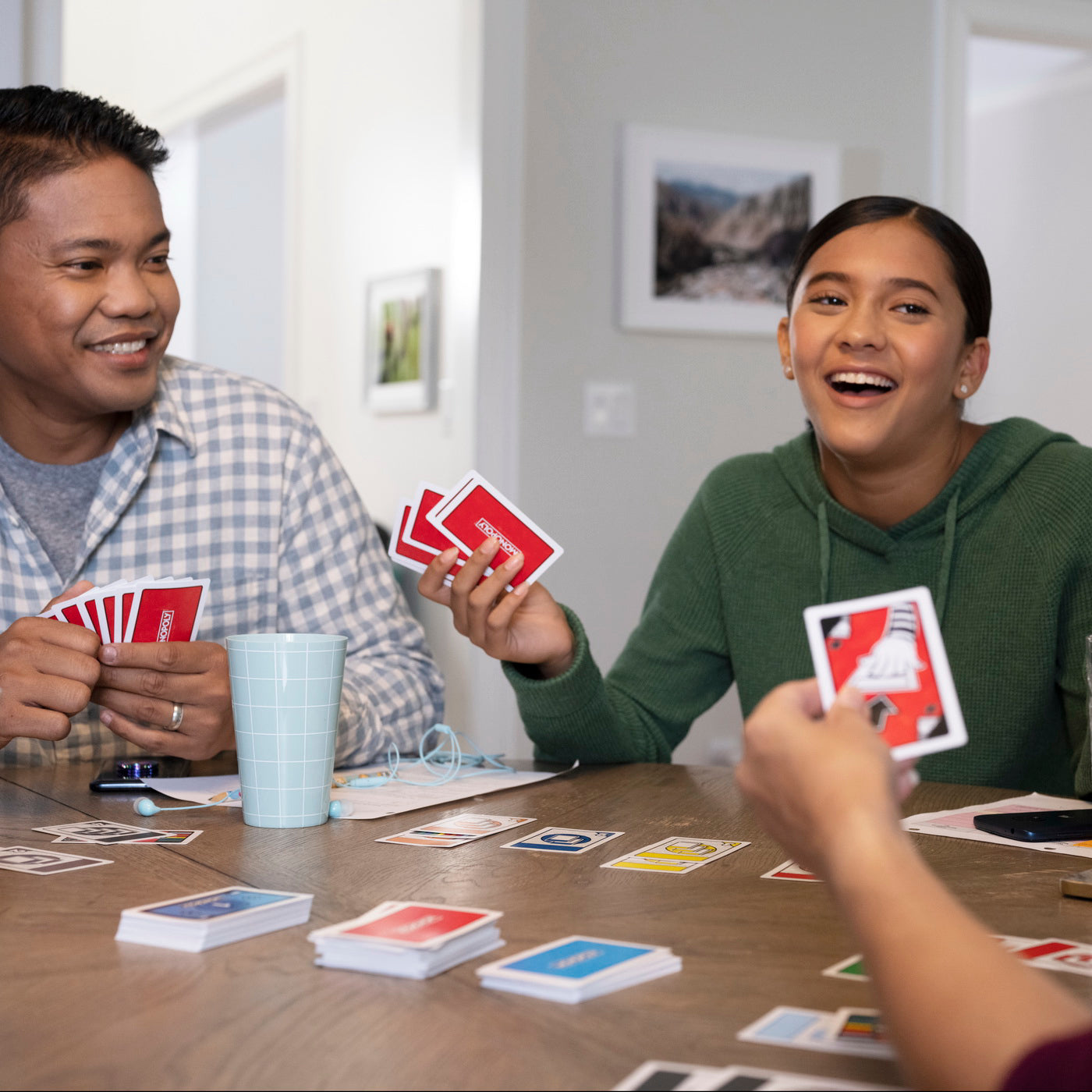 MONOPOLY BID JOCUL DE CARTI