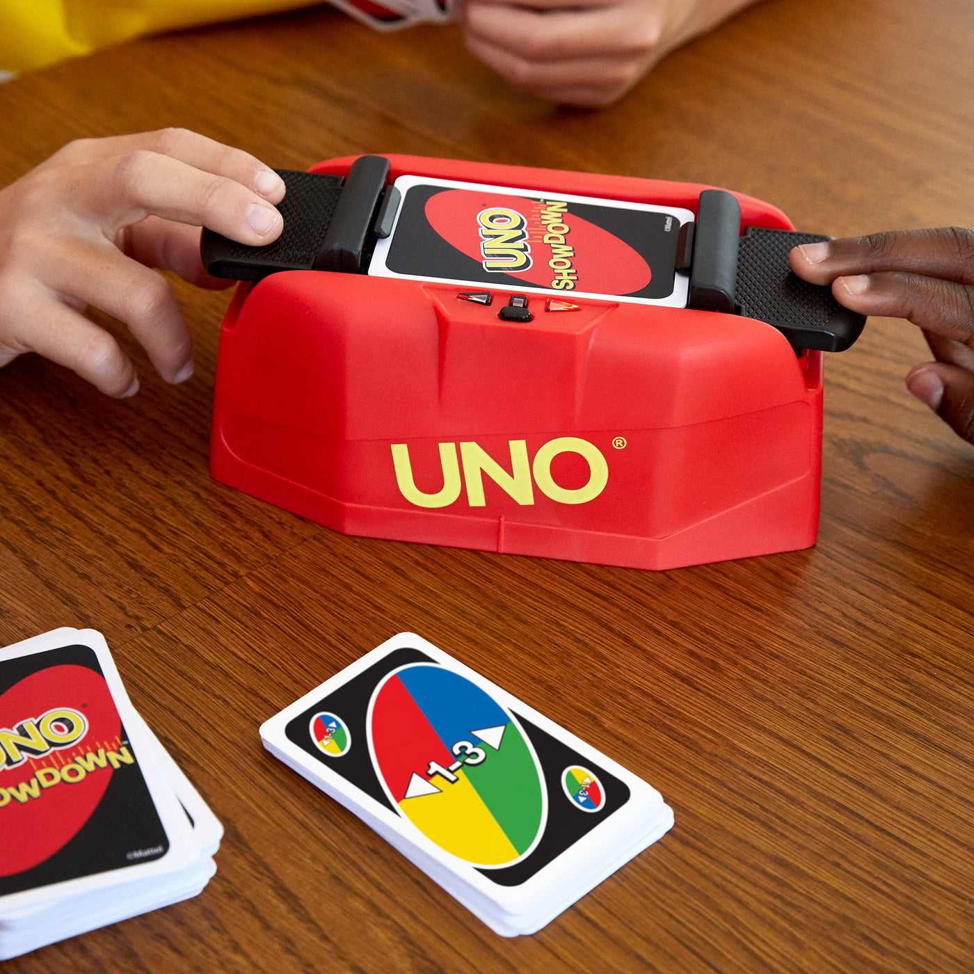 CARTI DE JOC UNO SET DE JOACA SHOWDOWN