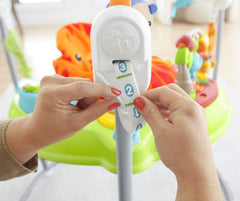 FISHER PRICE CENTRU DE ACTIVITATI PADUREA TROPICALA