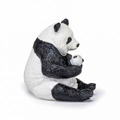 PAPO FIGURINA URS PANDA SEZAND CU PUI IN BRATE