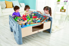 HAPE SET MASA CU LOCOMOTIVA SI 70 DE SINE DE TREN