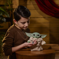 PLUS INTERACTIV STAR WARS THE CHILD ANIMATRONIC EDITION AKA BABY YODA
